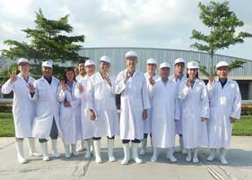 ปลัดกระทรวงเกษตรฯ เยี่ยมชมมาตรฐานการผลิตหมูปลอดสารเร่งเนื้อแดงของซีพีเอฟ ปลัดกระทรวงเกษตรฯ เยี่ยมชมมาตรฐานการผลิตหมูปลอดสารเร่งเนื้อแดงของซีพีเอฟ