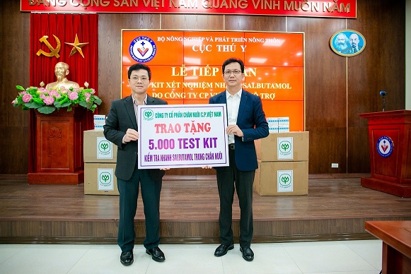 CP Vietnam donates 5,000 Salbutamol quick test kits to raise food safety standard for Vietnamese people