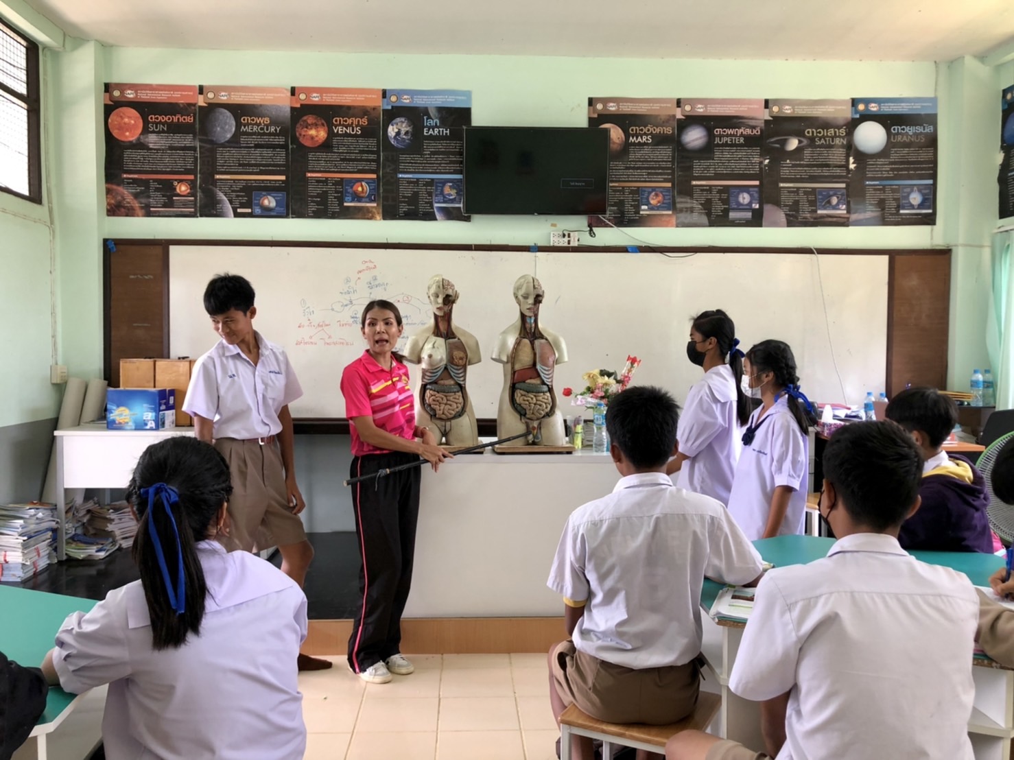CP Foods contributes to the 'Science Lab', enhancing the hands-on learning experience for rural kids.