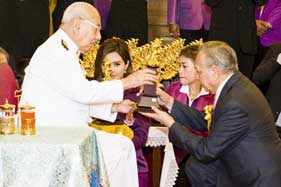 CPF received “Thepthong” award  2014