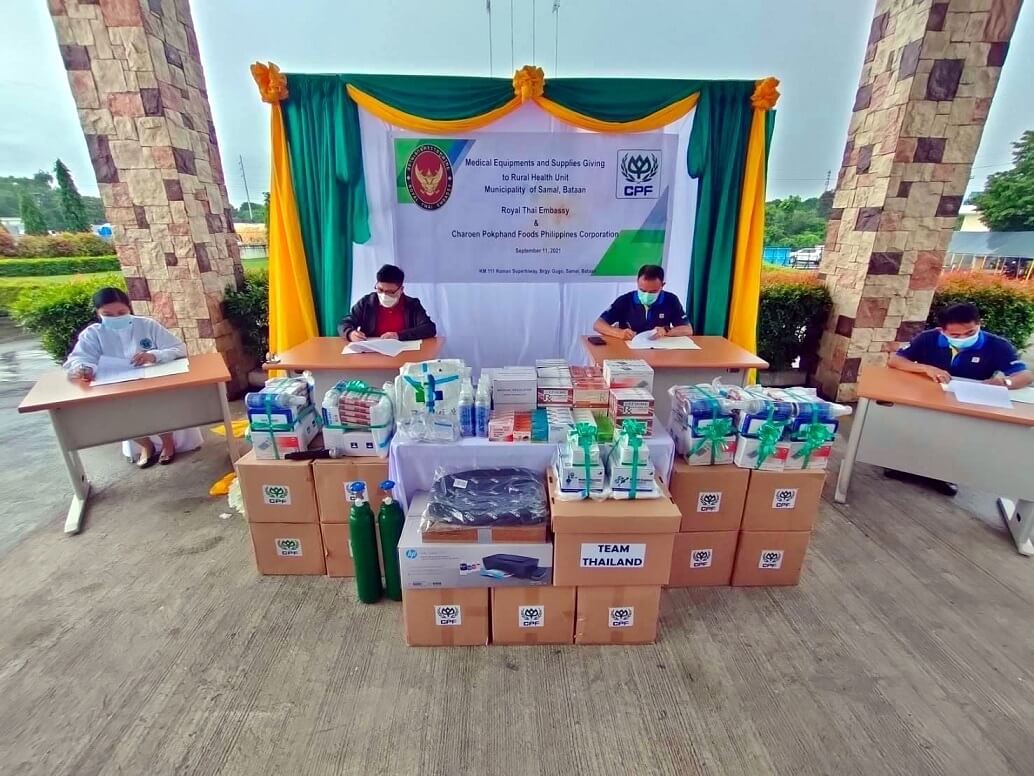 CPF Philippines joins hands Manila’s Royal Thai Embassy offers medical supplies to frontline staff battling Covid-19.