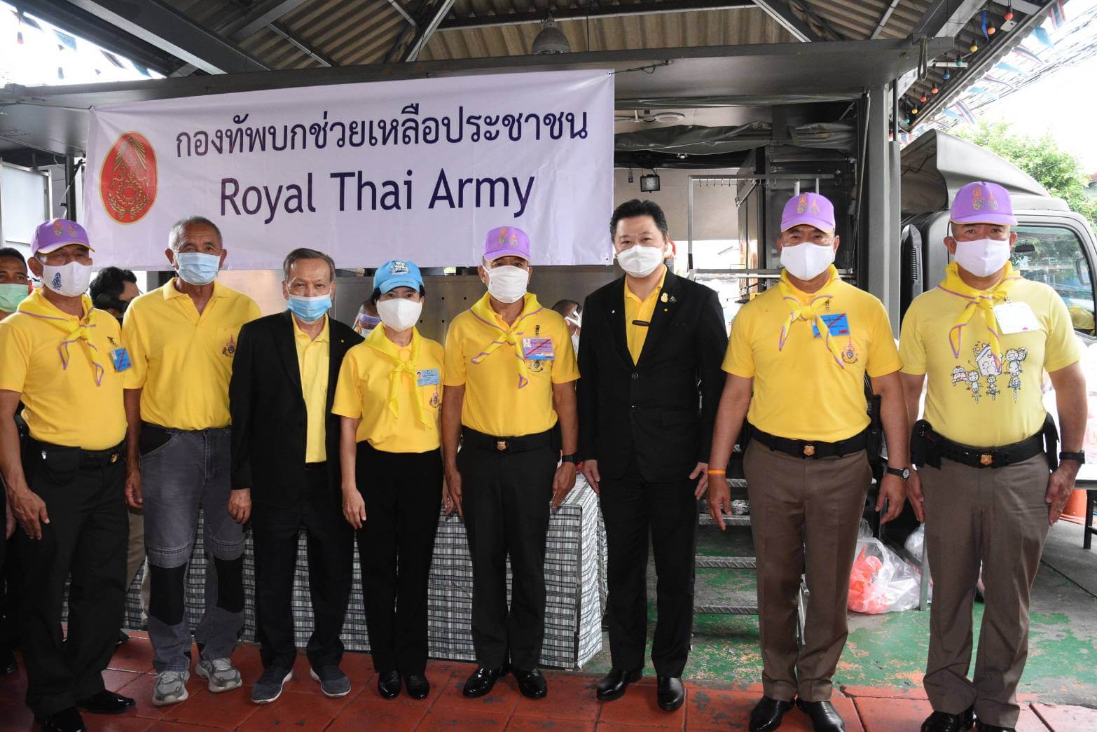 Royal Thai Army, CP-CPF, and Khlong Toei community host a merit making activity for the late King Rama IX