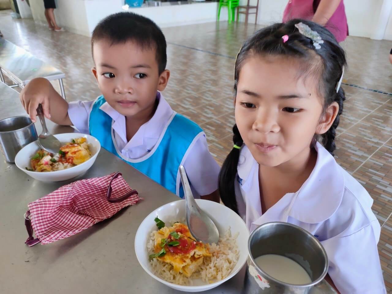 “Raising Layer for Student's Lunch” Project ensures food security for students during COVID-19 outbreak