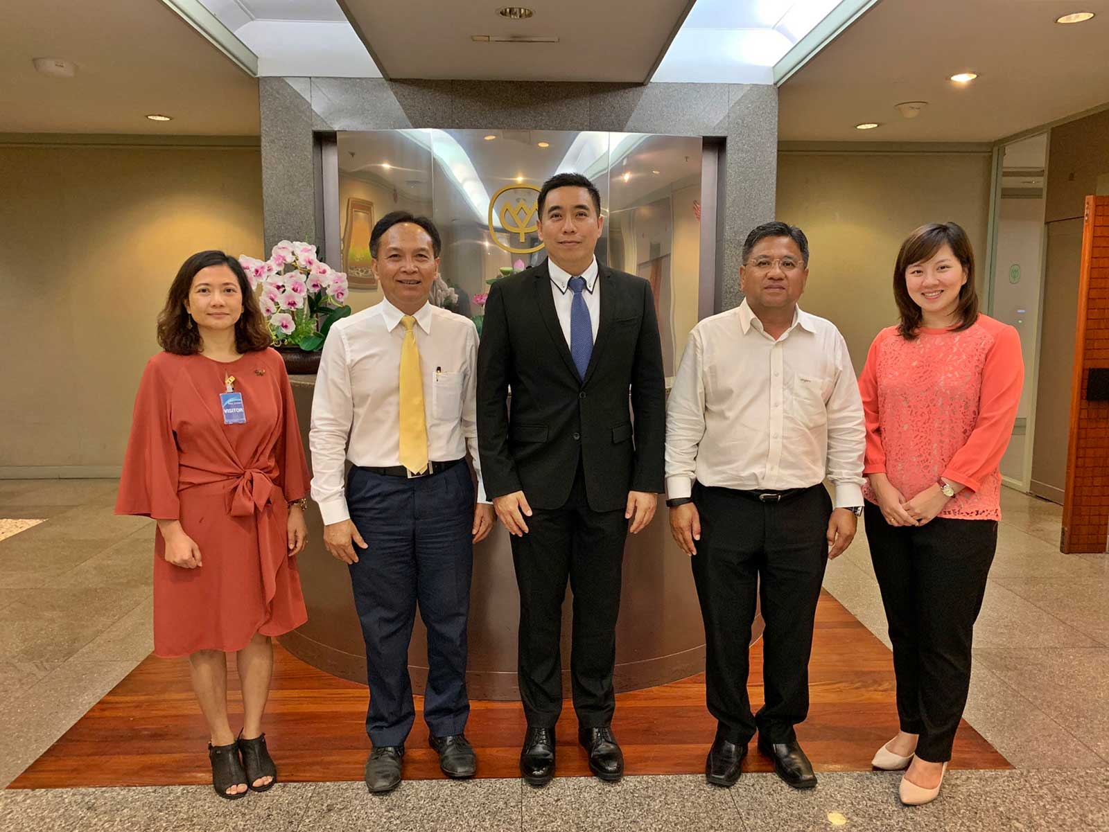 อัครราชทูต (ฝ่ายเกษตร) ประจำ UN FAO ร่วมแลกเปลี่ยนการดำเนินโครงการ "เลี้ยงไก่ไข่เพื่ออาหารกลางวันนักเรียน" และ โครงการ "ซีพีเอฟ อิ่ม สุข ปลูกอนาคต" กับคณะผู้บริหารซีพีเอฟ อัครราชทูต (ฝ่ายเกษตร) ประจำ UN FAO ร่วมแลกเปลี่ยนการดำเนินโครงการ "เลี้ยงไก่ไข่เพื่ออาหารกลางวันนักเรียน" และ โครงการ "ซีพีเอฟ อิ่ม สุข ปลูกอนาคต" กับคณะผู้บริหารซีพีเอฟ